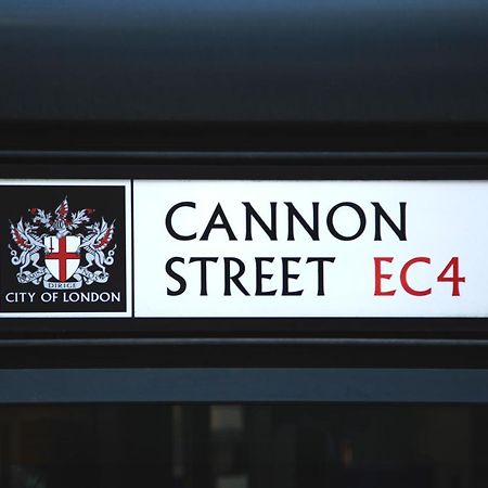 Cove Cannon Street Londra Exterior foto